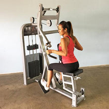 Load image into Gallery viewer, Classic Seated Row - Muscle D Fitness - Pin Selectorized - Back Workout